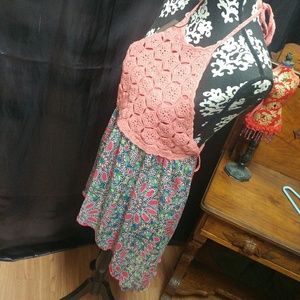 JESSIE J ❇ boho pink crochet sharkbite beach top